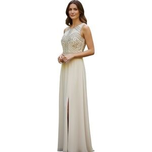 Glamorous Gown perfect for PROM